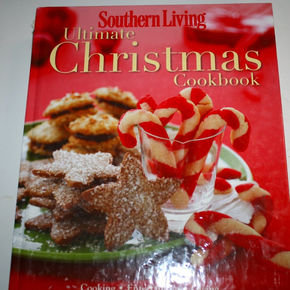 BOOK - SOUTHERN LIVING Ultimate Christmas Cookbook Recipes Crafts 2010